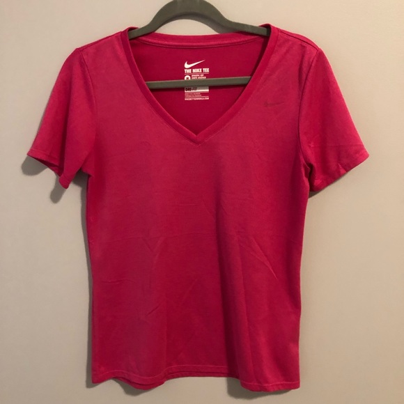 Nike Tops - Nike tee v-neck